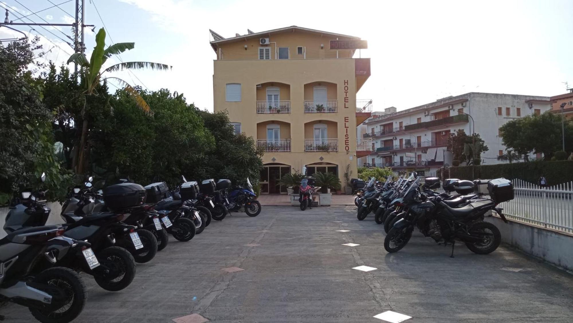Hotel Eliseo Giardini Naxos Eksteriør billede