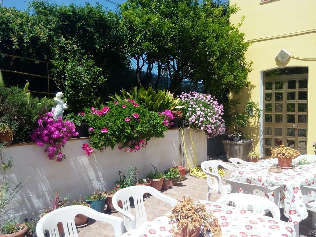 Hotel Eliseo Giardini Naxos Eksteriør billede
