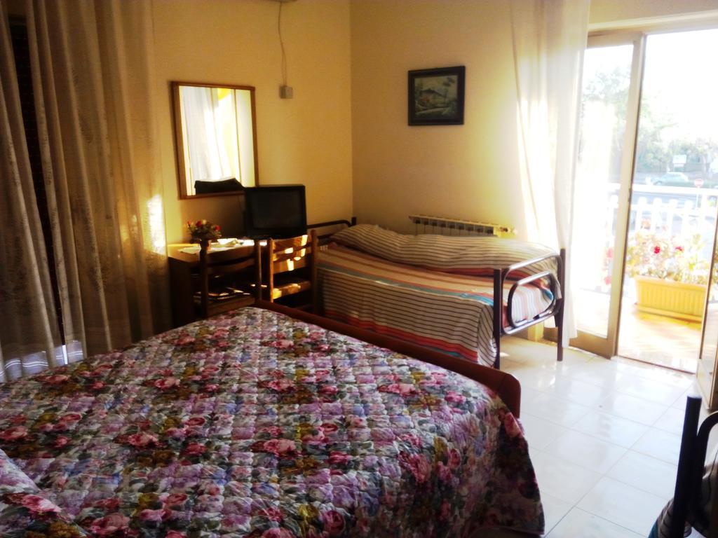 Hotel Eliseo Giardini Naxos Eksteriør billede