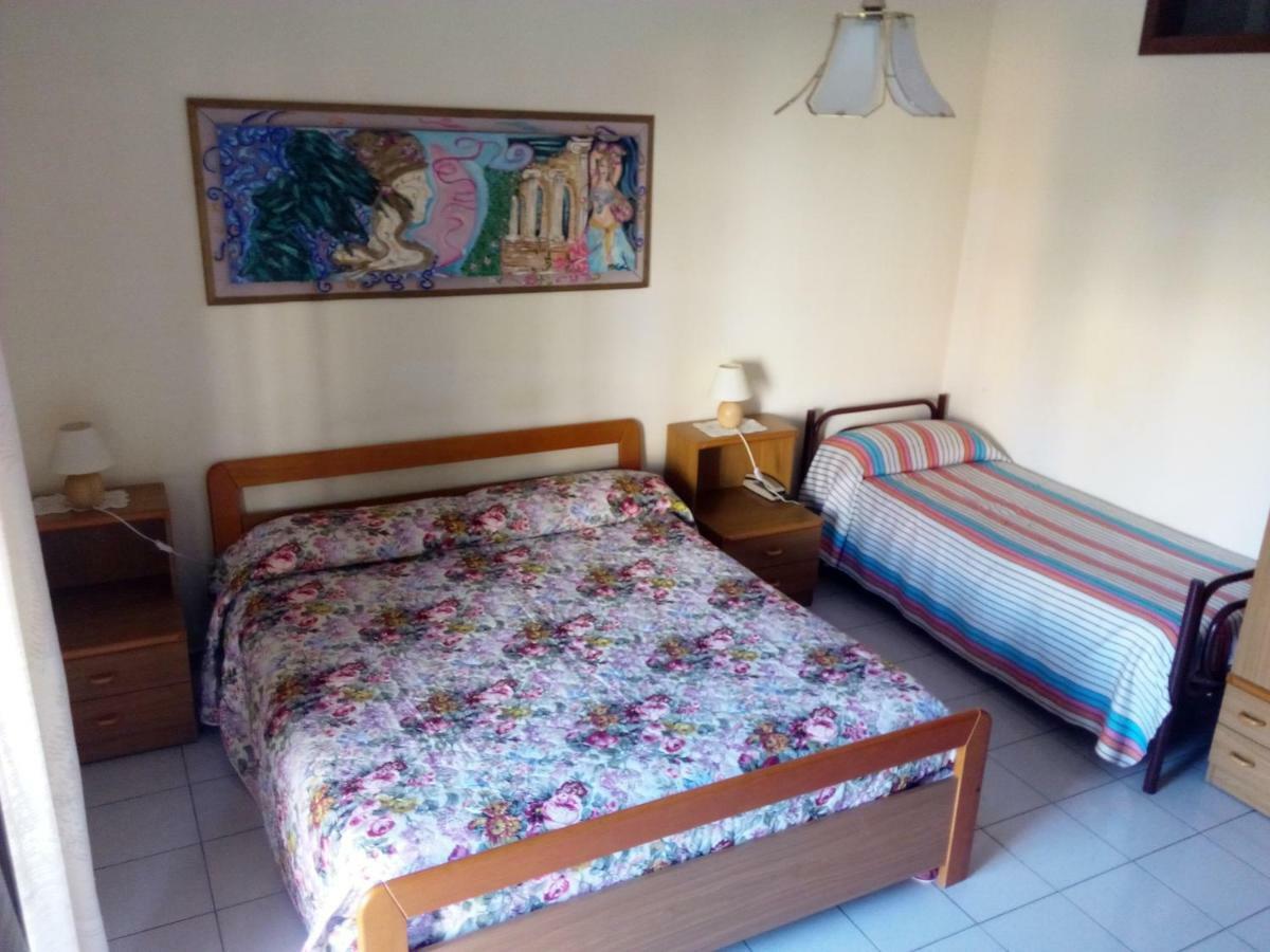 Hotel Eliseo Giardini Naxos Eksteriør billede