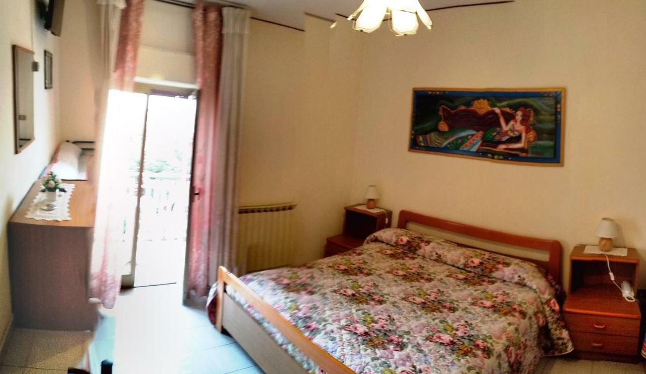 Hotel Eliseo Giardini Naxos Eksteriør billede