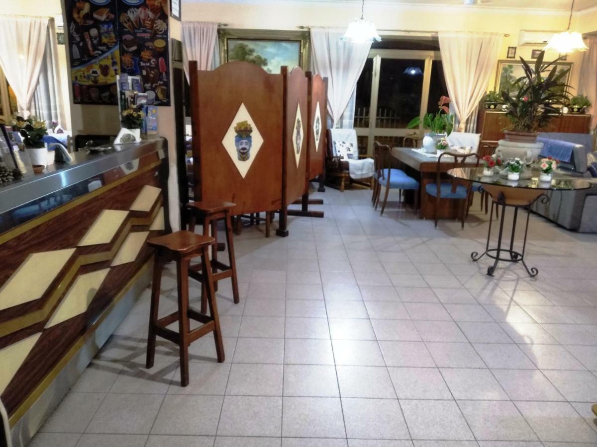 Hotel Eliseo Giardini Naxos Eksteriør billede
