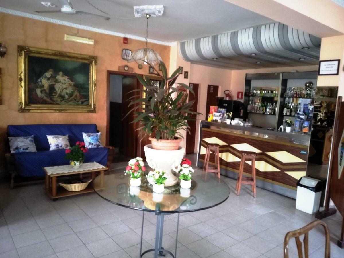 Hotel Eliseo Giardini Naxos Eksteriør billede