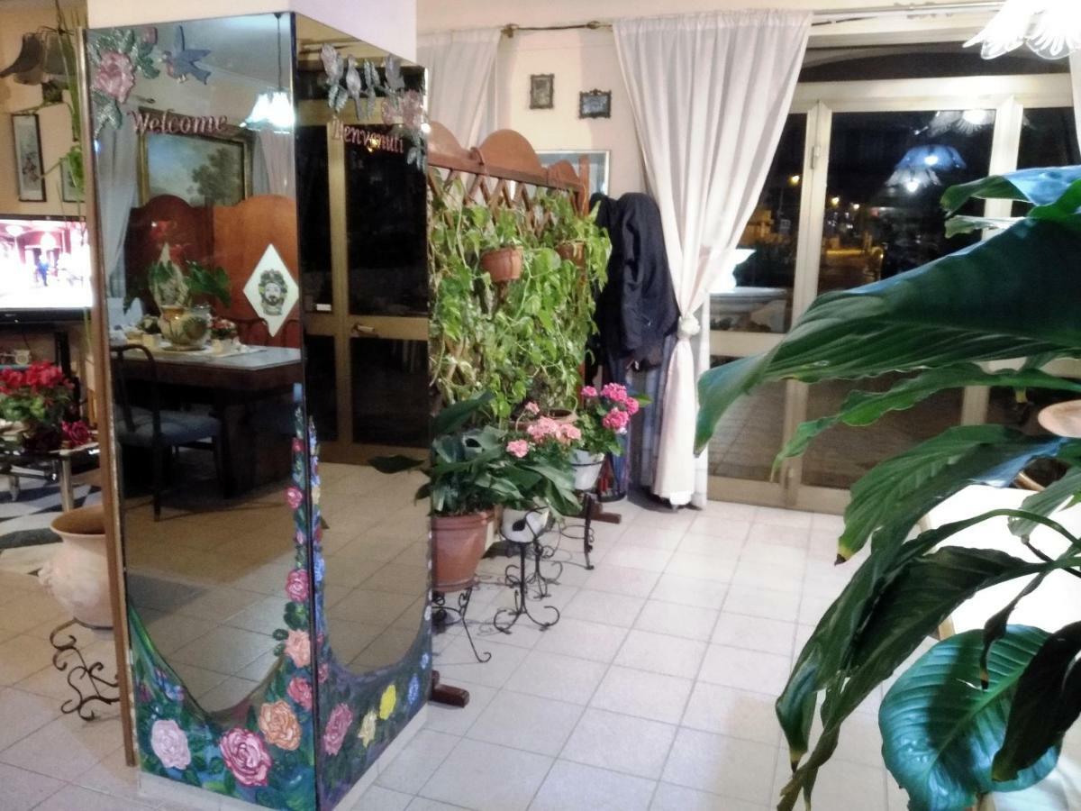Hotel Eliseo Giardini Naxos Eksteriør billede