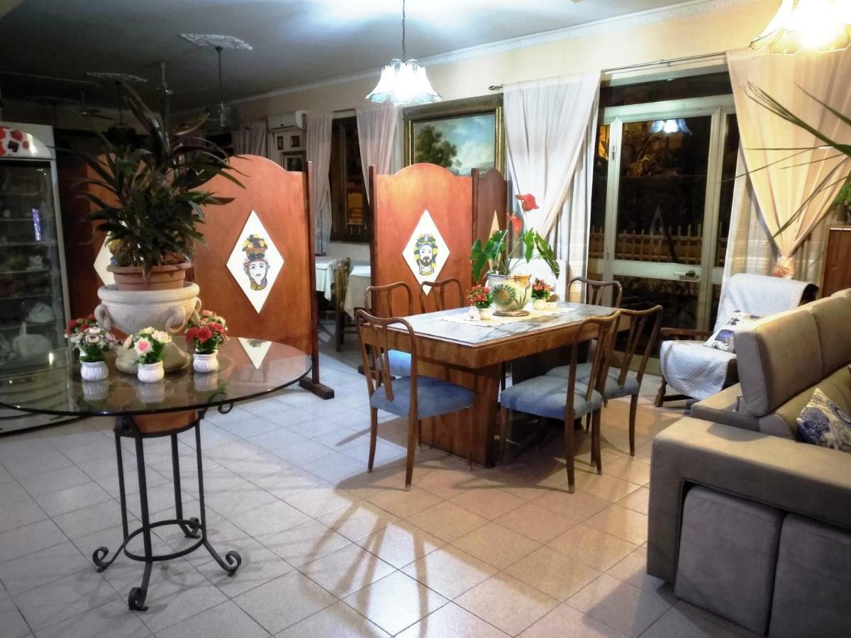 Hotel Eliseo Giardini Naxos Eksteriør billede